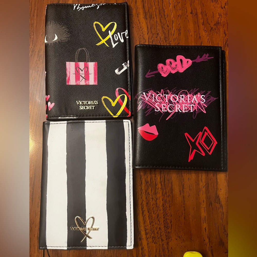 Victoria secrets passport/wallet
